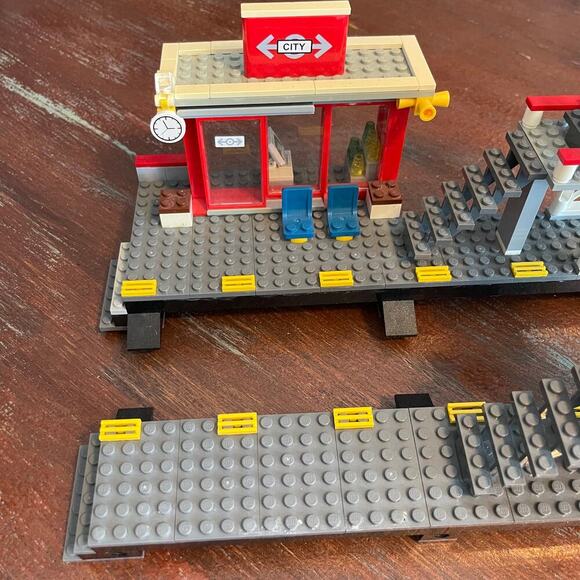 LEGO CREATOR Sea Side Beach House + Train Station INCOMPLETE AND GLUED - Picture 10 of 14